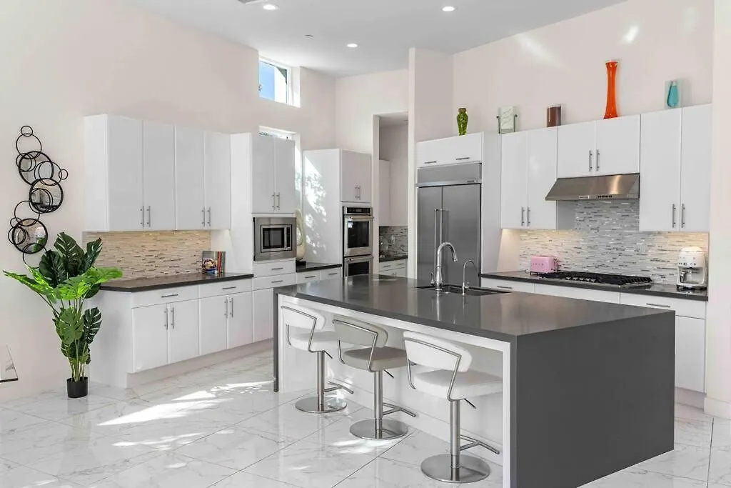 Escena Golf Course Haven - Modern 3Bed/3Bath Home Palm Springs 0*,  Verenigde Staten
