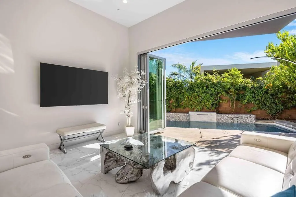 Escena Golf Course Haven - Modern 3Bed/3Bath Home Palm Springs Villa